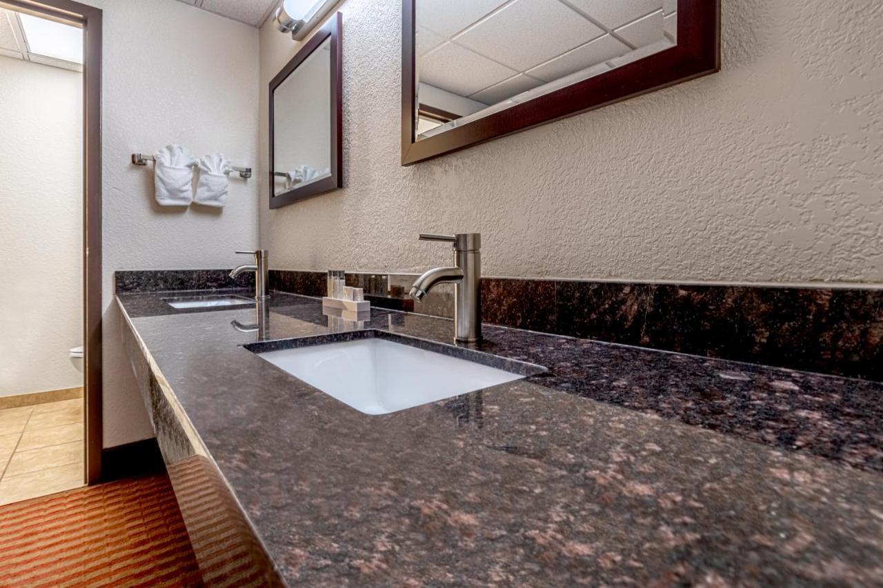 Grand And Conference Center 4* Williston
